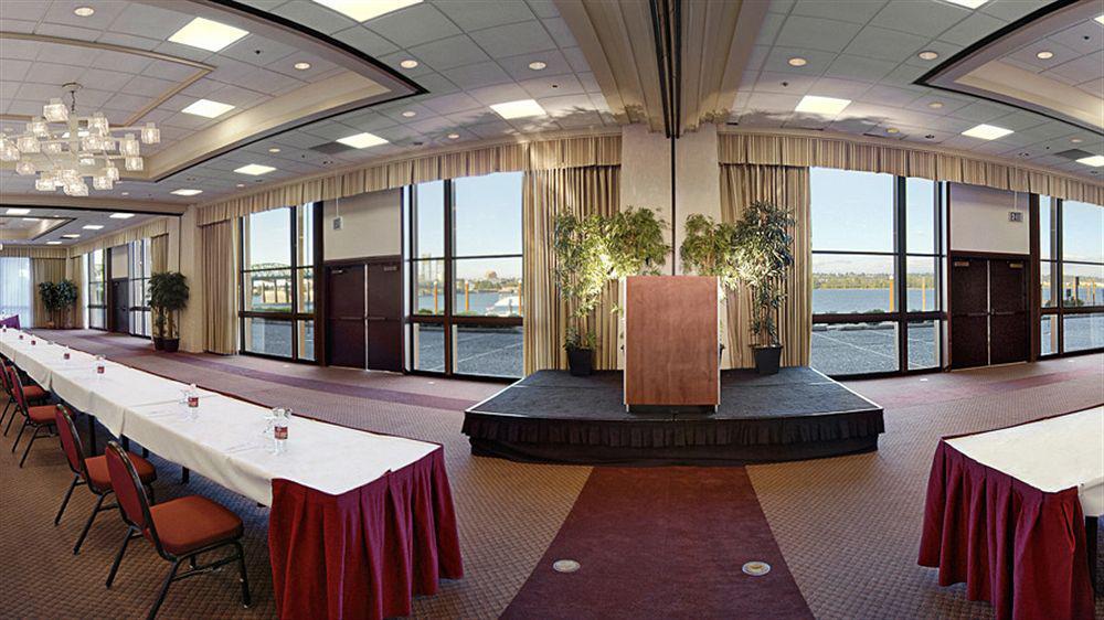 Holiday Inn Portland - Columbia Riverfront By Ihg Kültér fotó